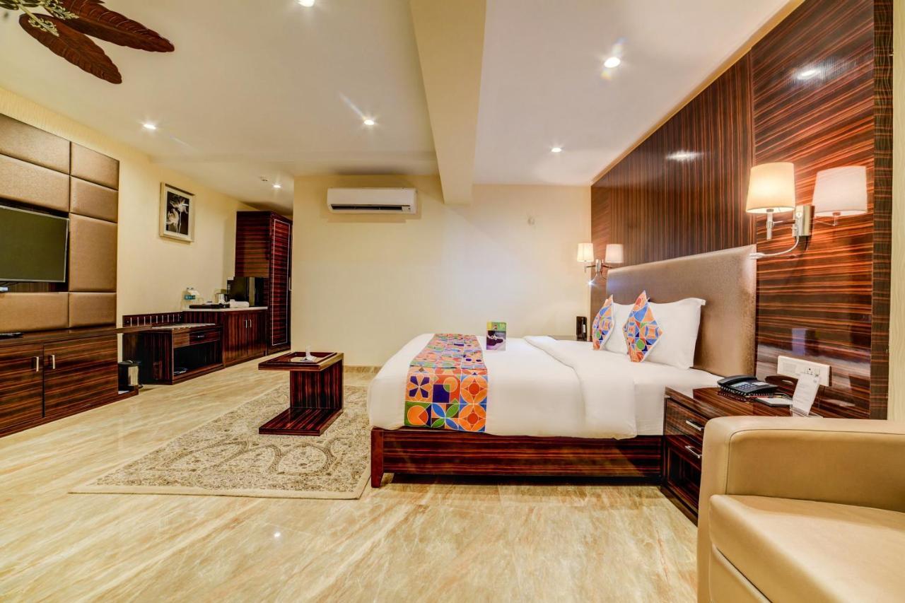 Fabhotel Prime Sarala Crown With Pool - Nr Calangute Beach Εξωτερικό φωτογραφία