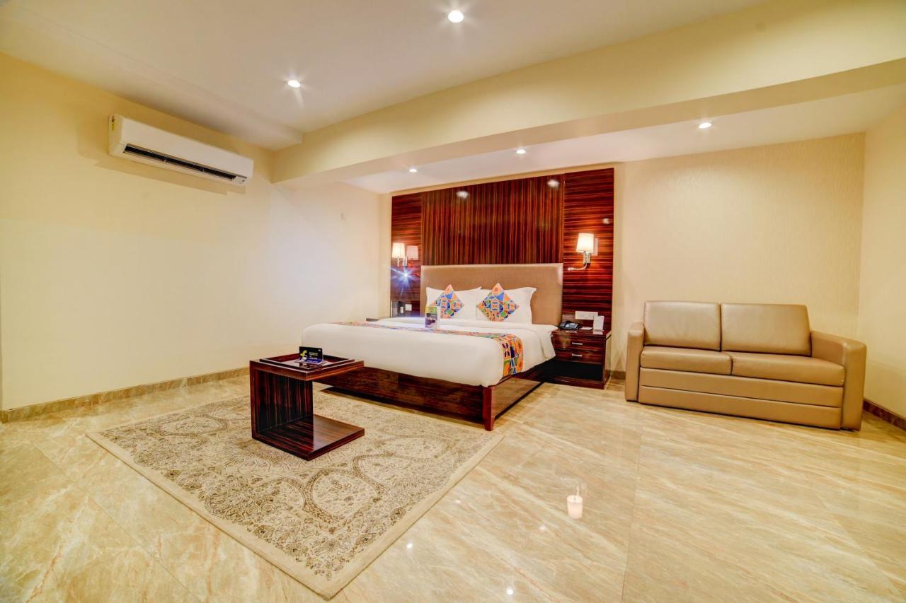 Fabhotel Prime Sarala Crown With Pool - Nr Calangute Beach Εξωτερικό φωτογραφία