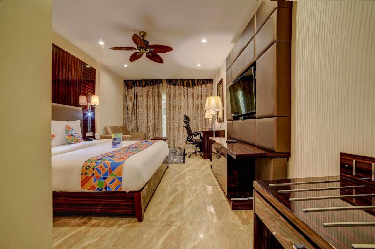 Fabhotel Prime Sarala Crown With Pool - Nr Calangute Beach Εξωτερικό φωτογραφία